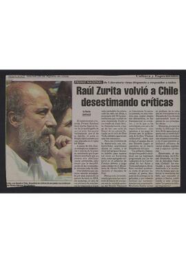 Artículo "Raúl Zurita volvió a Chile desestimando críticas" por Diario La Nación